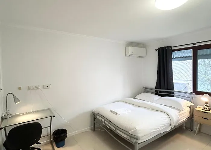 197 Shafston Ave Kangaroo Point Qld 4169