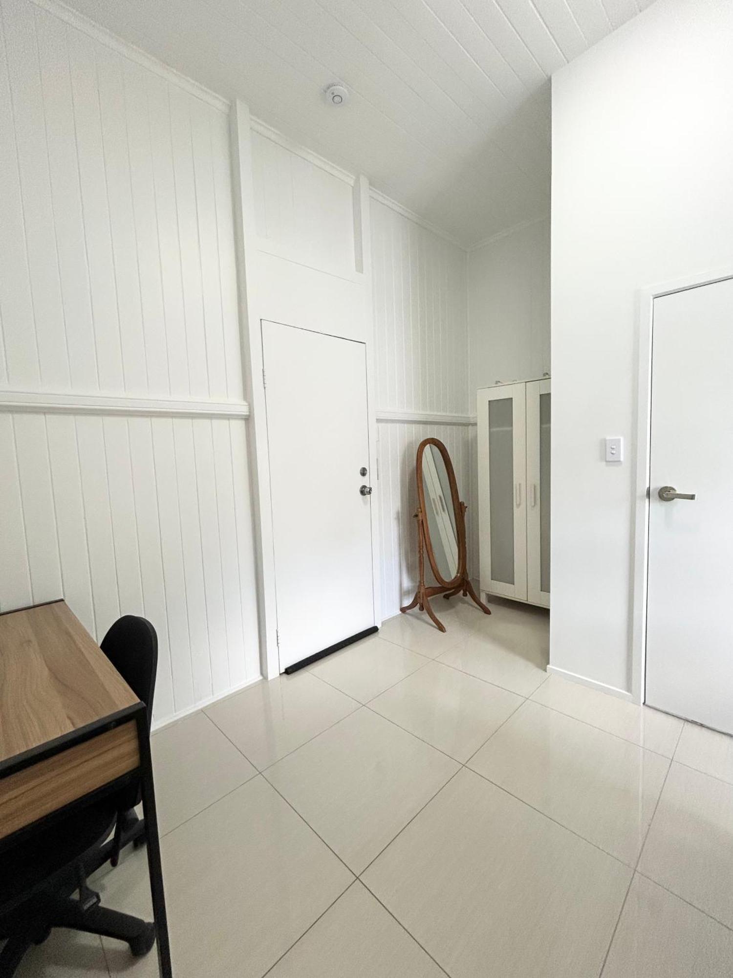 197 Shafston Ave Kangaroo Point Qld 4169