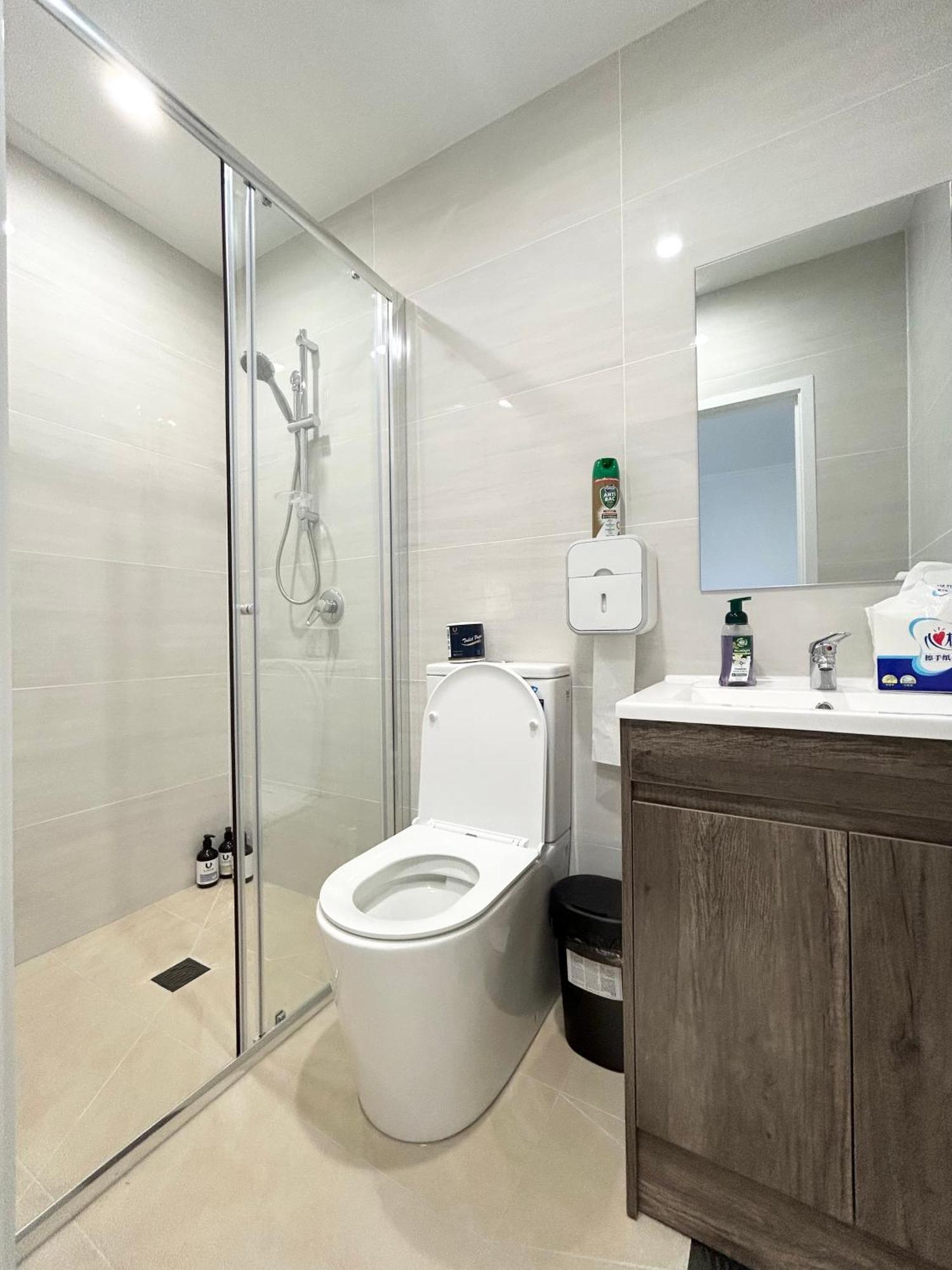 197 Shafston Ave Kangaroo Point Qld 4169 Homestay